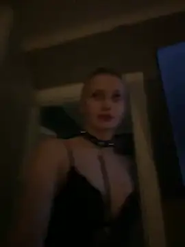 Snapshot of BeatriceXCute chatting on January 31, 2025, 3:11 pm BeatriceXCute online show from January 31, 2025, 3:11 pm