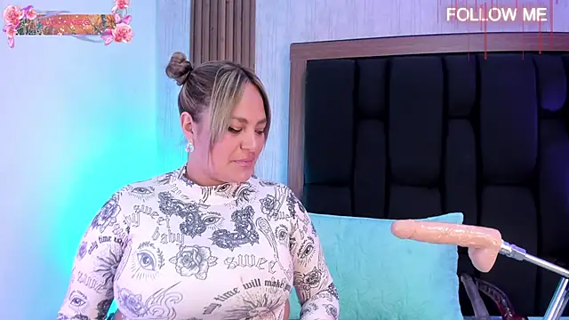 Elise-Leyton online show from December 2, 2025, 9:05 pm