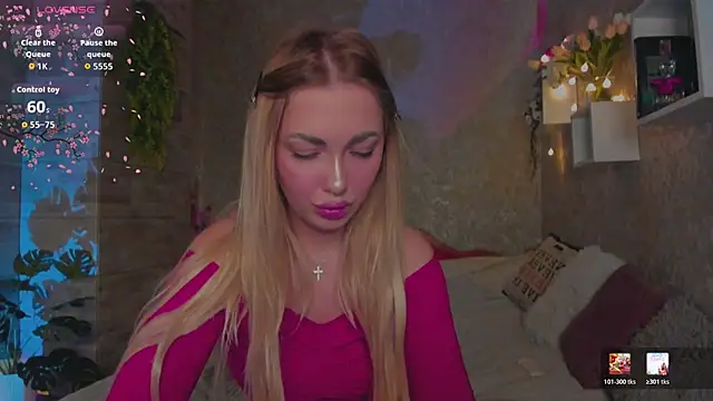Snapshot of Mika_Rayy chatting on April 22, 2026, 3:30 pm Mika Rayy online show from April 22, 2026, 3:30 pm