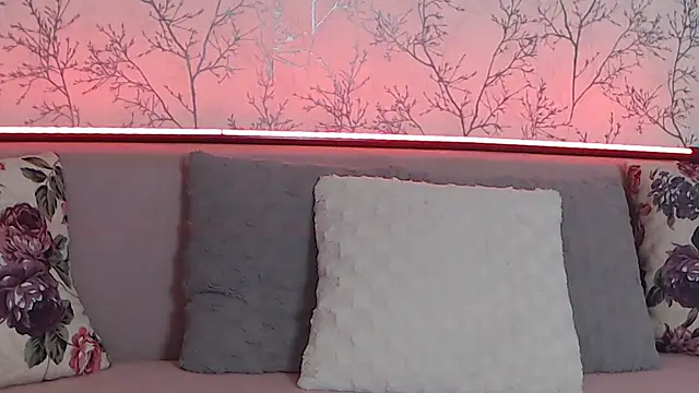 SweetChyou online show from March 18, 2025, 10:39 am