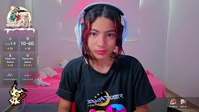 Lovelyamyy online show from December 4, 2025, 8:19 pm