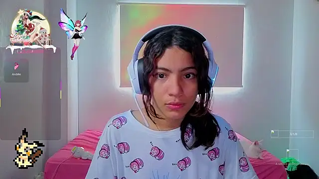 Lovelyamyy online show from December 1, 2025, 5:25 pm