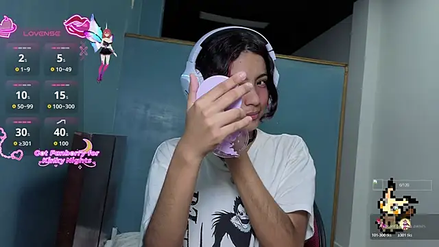 Lovelyamyy online show from October 29, 2025, 10:42 pm