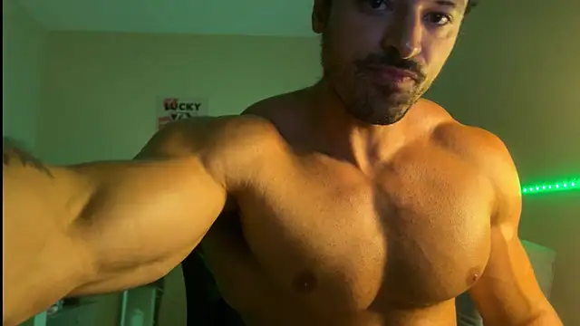 Snapshot of Lucasfit24 chatting on March 31, 2026, 2:57 am Lucasfit24 online show from March 31, 2026, 2:57 am