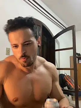 Lucasfit24 online show from March 17, 2025, 11:46 pm