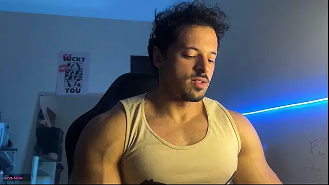 Snapshot of Lucasfit24 chatting on May 15, 2026, 1:36 am Lucasfit24 online show from May 15, 2026, 1:36 am