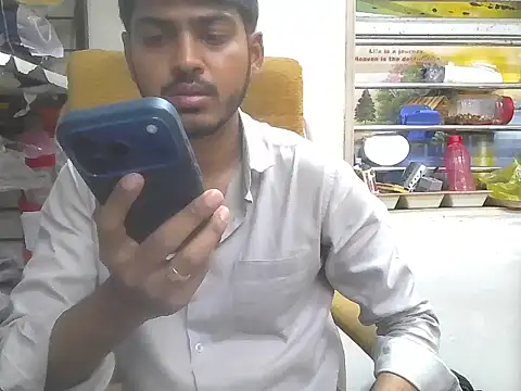 Snapshot of cute_modell chatting on March 9, 2026, 1:03 pm cute modell online show from March 9, 2026, 1:03 pm