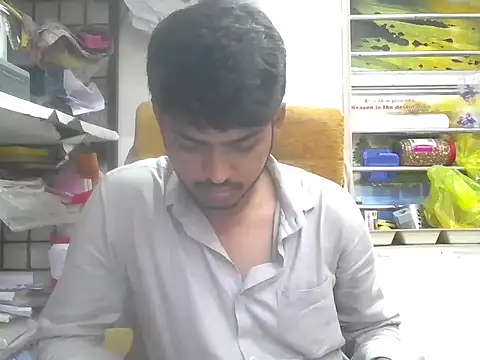 Snapshot of cute_modell chatting on March 12, 2026, 12:42 pm cute modell online show from March 12, 2026, 12:42 pm