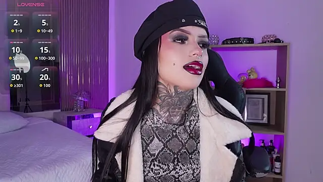 Snapshot of CleeoAdams_ chatting on March 20, 2026, 5:19 am CleeoAdams online show from March 20, 2026, 5:19 am