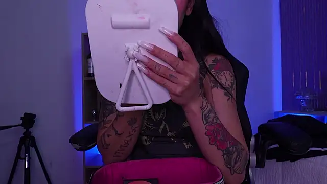 Snapshot of CleeoAdams_ chatting on March 22, 2026, 5:10 am CleeoAdams online show from March 22, 2026, 5:10 am