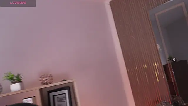 Snapshot of CleeoAdams_ chatting on April 11, 2026, 5:26 am CleeoAdams online show from April 11, 2026, 5:26 am