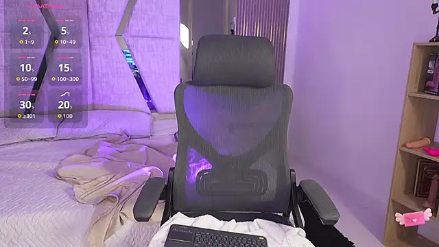 Snapshot of CleeoAdams_ chatting on November 22, 2025, 5:06 am CleeoAdams online show from November 22, 2025, 5:06 am