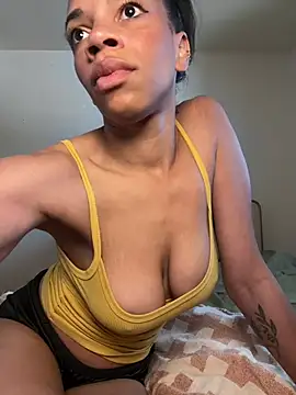 Snapshot of goddesskash chatting on May 17, 2026, 7:25 pm goddesskash online show from May 17, 2026, 7:25 pm