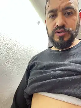 leonardohot1987 online show from February 9, 2025, 1:46 pm