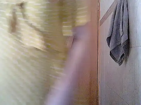 Snapshot of Yuliia30 chatting on June 19, 2026, 1:06 pm Yuliia30 online show from June 19, 2026, 1:06 pm