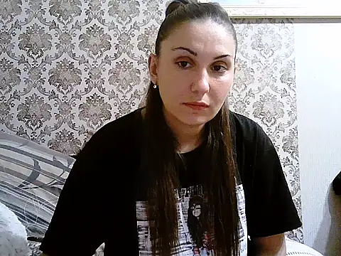 Snapshot of Yuliia30 chatting on September 12, 2025, 4:07 pm Yuliia30 online show from September 12, 2025, 4:07 pm