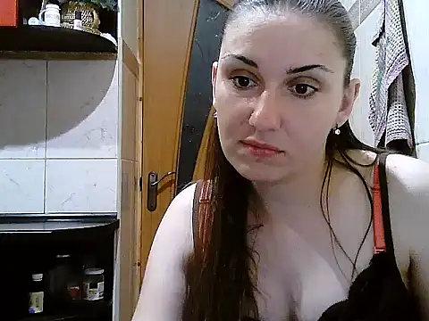 Snapshot of Yuliia30 chatting on October 2, 2025, 4:43 pm Yuliia30 online show from October 2, 2025, 4:43 pm