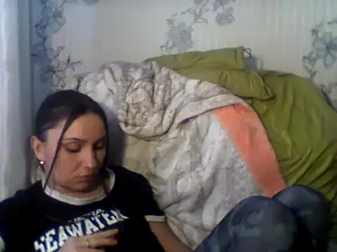 Snapshot of Yuliia30 chatting on February 12, 2025, 12:22 pm Yuliia30 online show from February 12, 2025, 12:22 pm