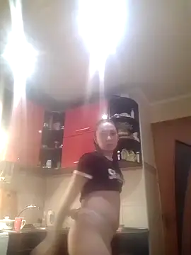 Snapshot of Yuliia30 chatting on February 17, 2025, 7:01 pm Yuliia30 online show from February 17, 2025, 7:01 pm