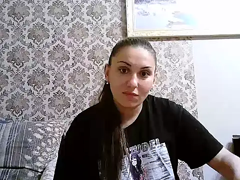 Snapshot of Yuliia30 chatting on September 13, 2025, 3:23 pm Yuliia30 online show from September 13, 2025, 3:23 pm