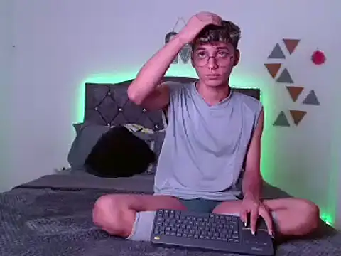 andrew willyams online show from January 14, 2025, 7:11 pm