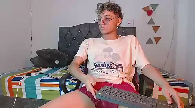 andrew willyams online show from February 19, 2025, 6:32 pm