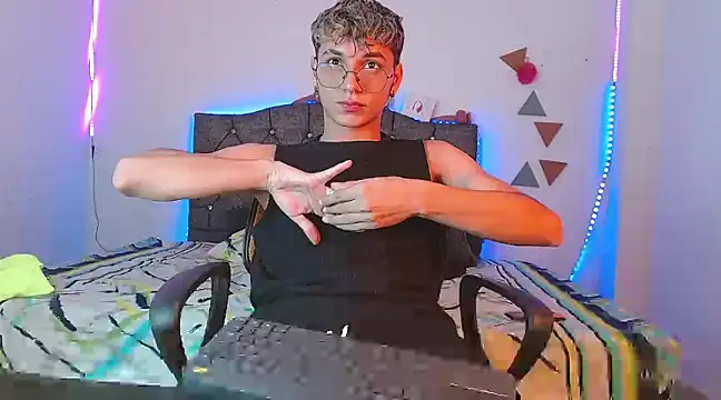 andrew willyams online show from March 2, 2025, 2:47 pm