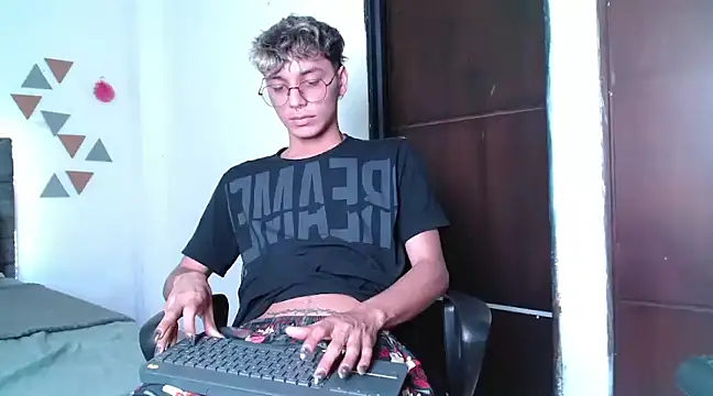 andrew willyams online show from January 13, 2025, 2:11 pm