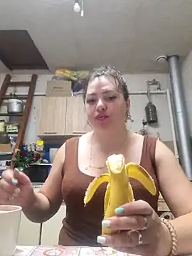 Snapshot of Jyleta chatting on July 15, 2026, 10:06 pm Jyleta online show from July 15, 2026, 10:06 pm