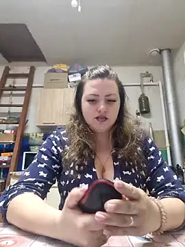 Snapshot of Jyleta chatting on April 4, 2026, 5:41 pm Jyleta online show from April 4, 2026, 5:41 pm