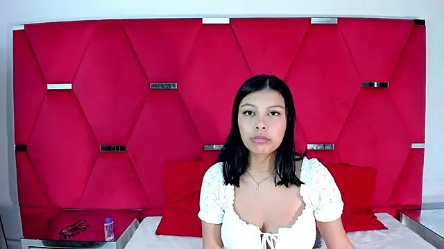 Snapshot of Salmaportman69 chatting on February 3, 2026, 8:03 pm Salmaportman69 online show from February 3, 2026, 8:03 pm