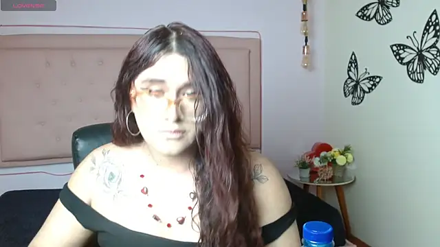 Snapshot of kathepickmanx chatting on December 18, 2025, 3:55 am kathepickmanx online show from December 18, 2025, 3:55 am