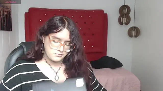 kathepickmanx online show from November 23, 2025, 4:06 pm