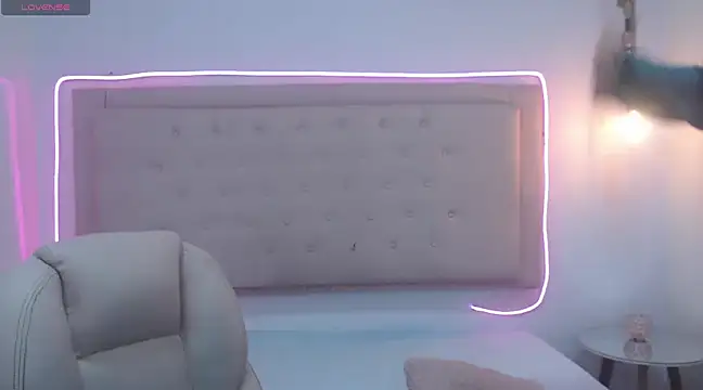 kathepickmanx online show from March 8, 2025, 6:32 am