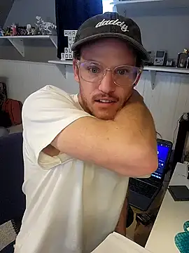 SoxxyNsh online show from November 12, 2025, 6:12 pm