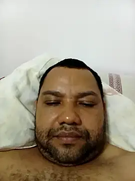 Snapshot of Marcio2235 chatting on September 24, 2025, 3:57 am Marcio2235 online show from September 24, 2025, 3:57 am