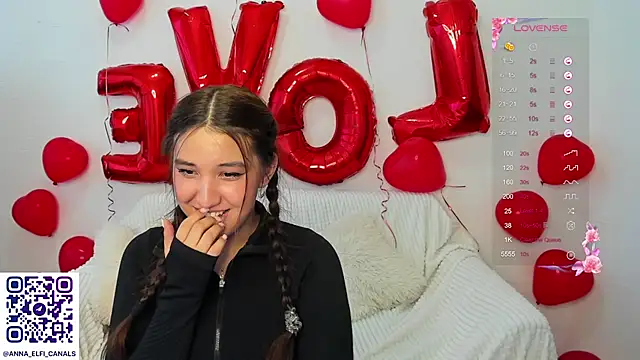 Snapshot of anna_elfi chatting on February 16, 2025, 10:43 am anna elfi online show from February 16, 2025, 10:43 am