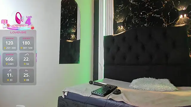 Miiss eva online show from November 25, 2025, 11:21 am