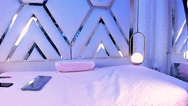 CatarinaMayer  online show from October 21, 2025, 9:58 pm