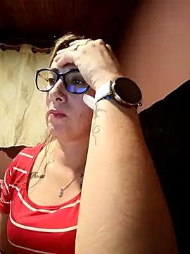 CHARLOTTE 1711 online show from March 17, 2026, 1:41 am