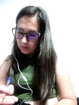 Snapshot of CHARLOTTE_1711 chatting on November 16, 2025, 3:55 am CHARLOTTE 1711 online show from November 16, 2025, 3:55 am