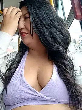 Snapshot of Melyy_Edii chatting on March 20, 2025, 4:31 pm Melyy Edii online show from March 20, 2025, 4:31 pm