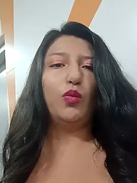 Snapshot of Melyy_Edii chatting on March 11, 2025, 8:20 pm Melyy Edii online show from March 11, 2025, 8:20 pm