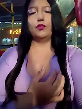 Snapshot of Melyy_Edii chatting on November 6, 2025, 11:09 pm Melyy Edii online show from November 6, 2025, 11:09 pm