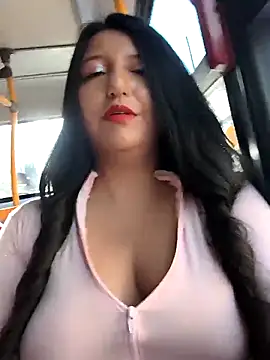 Melyy Edii online show from April 2, 2026, 9:54 pm