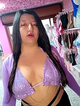 Snapshot of Melyy_Edii chatting on November 21, 2025, 7:57 pm Melyy Edii online show from November 21, 2025, 7:57 pm