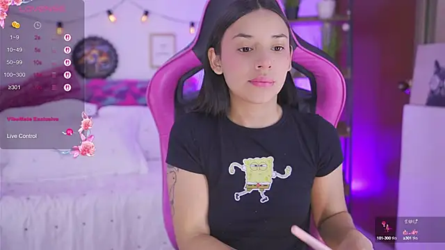 Snapshot of Hade_collinss chatting on September 10, 2025, 6:40 pm Hade collinss online show from September 10, 2025, 6:40 pm