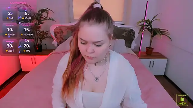 Erica  Alta online show from October 15, 2025, 5:39 am