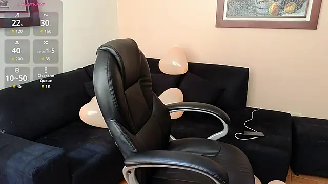 hairyncuteass online show from February 6, 2026, 2:46 pm