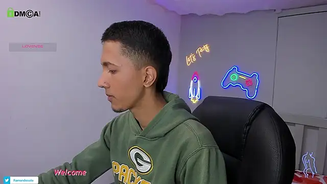 Snapshot of HarolddXL chatting on February 1, 2026, 1:42 pm HarolddXL online show from February 1, 2026, 1:42 pm